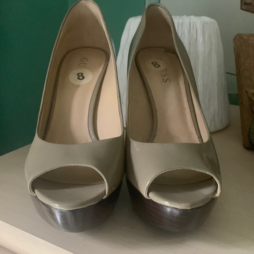 Guess shoes size 8